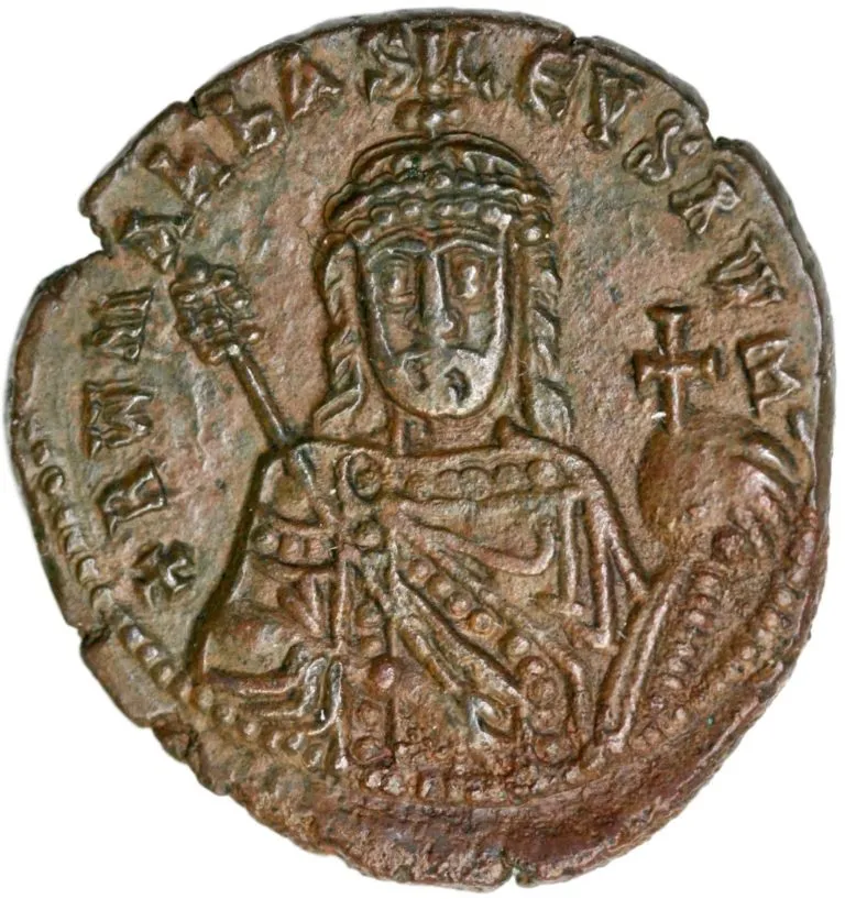 Æ 3/4 follis from Emperor Romanus I Lecapenus (920-944 AD)