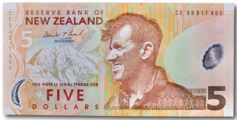 New Zealand, 5 dollar 2015-2016