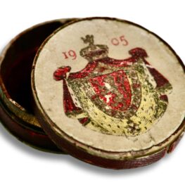 Originaletui til Norges første minnemynt 1906–1907