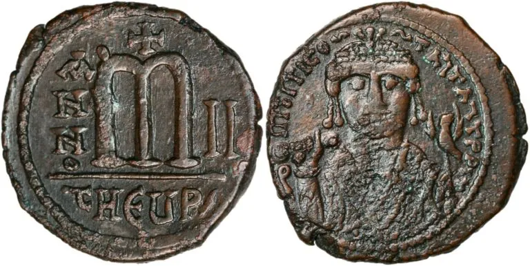 Follis from Emperor Maurice Tiberius (583/4 AD)
